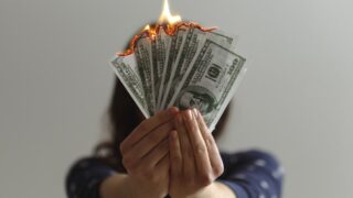 【これを守るだけ】大学生がリボ払いを防ぐ方法